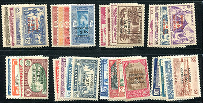 Série 32 timbres Secours National TTB