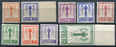 9 timbres de la série Francisque TTB